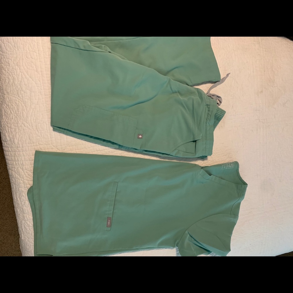 FIGS Jade Green “Lola” Scrub Pants
